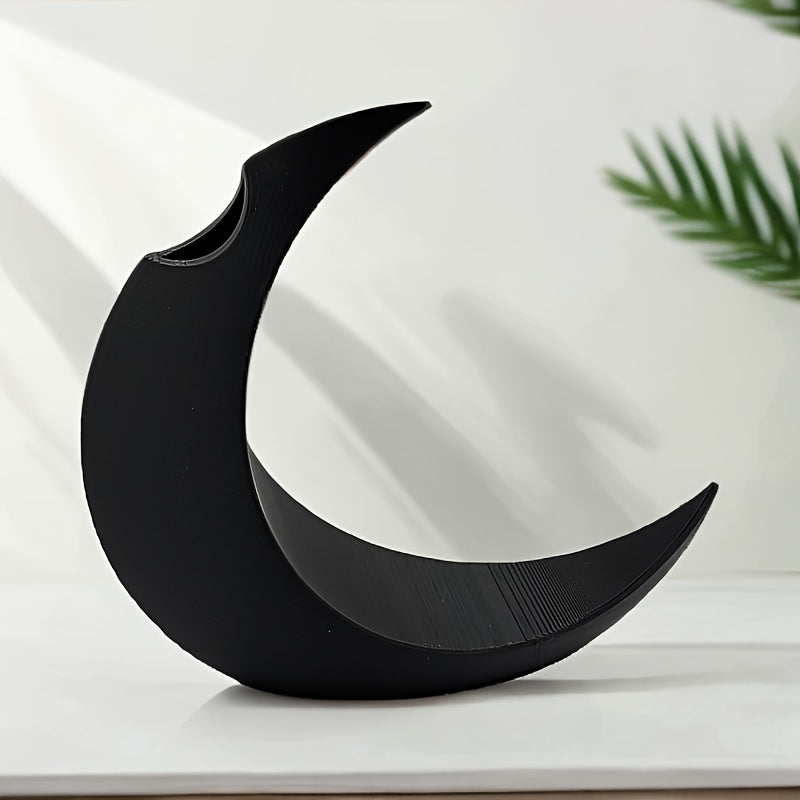 3D Printed Moon-Shaped Vase